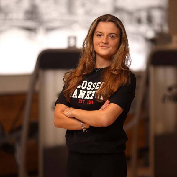 Aileen - Trainerin und Servicemitarbeiterin